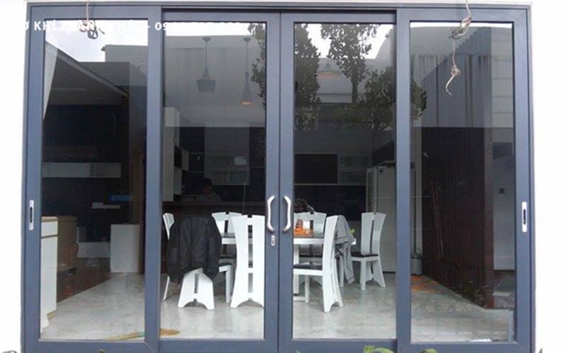 Cua Nhom Kinh Ninh Binh